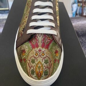 TAFT sneakers